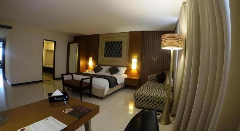 Kedaton Hotel Bandung Exterior photo